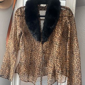 Vintage CLE Paris tie front sleeve blouse.